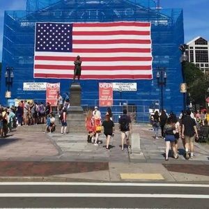 Meet your Posher, Laurie